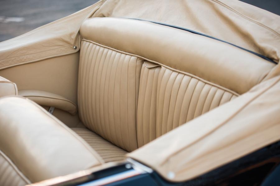 Интерьер Delahaye 135 M Cabriolet par Portout 1949 года  (фото 6 из 25)
